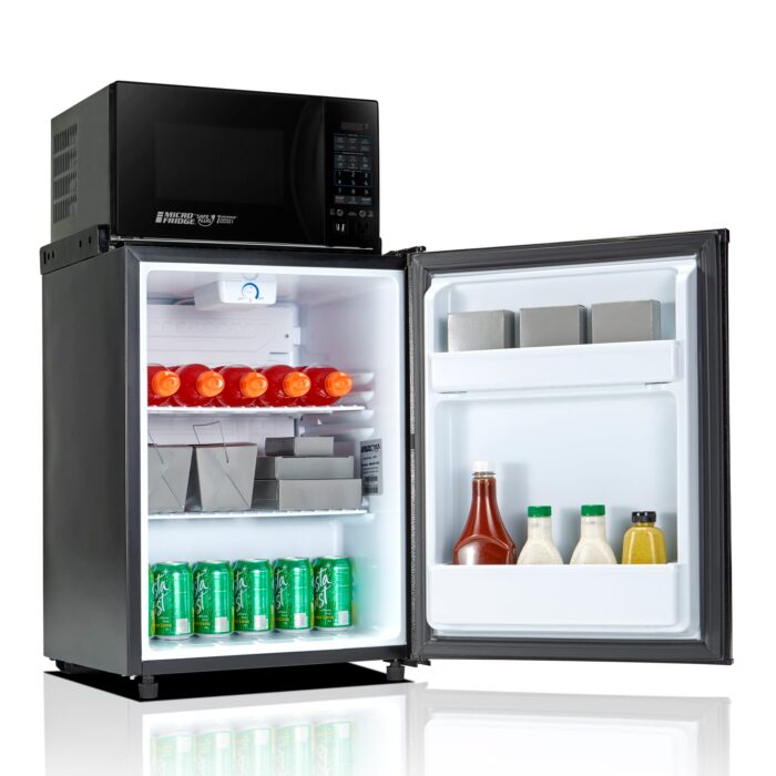 MicroFridge® Refrigerator and Microwave Combo, 2.5 Cu Ft, USB Charging Station, 700 Watts, Black - Image 3